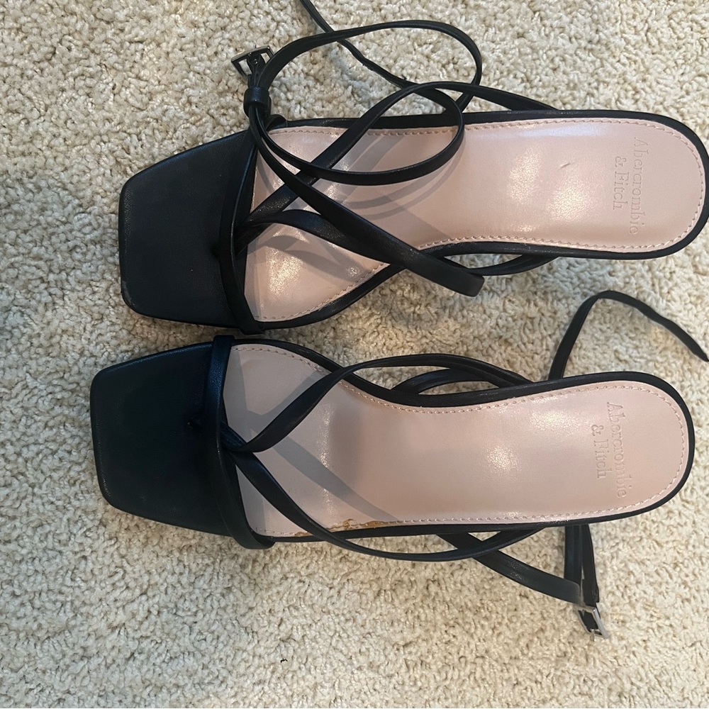 Abercrombie & Fitch Strappy Black Heel